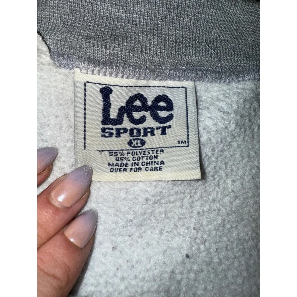 Vintage Tennessee Titans Lee Sport Embroidered NFL Crewneck Sweatshirt XL